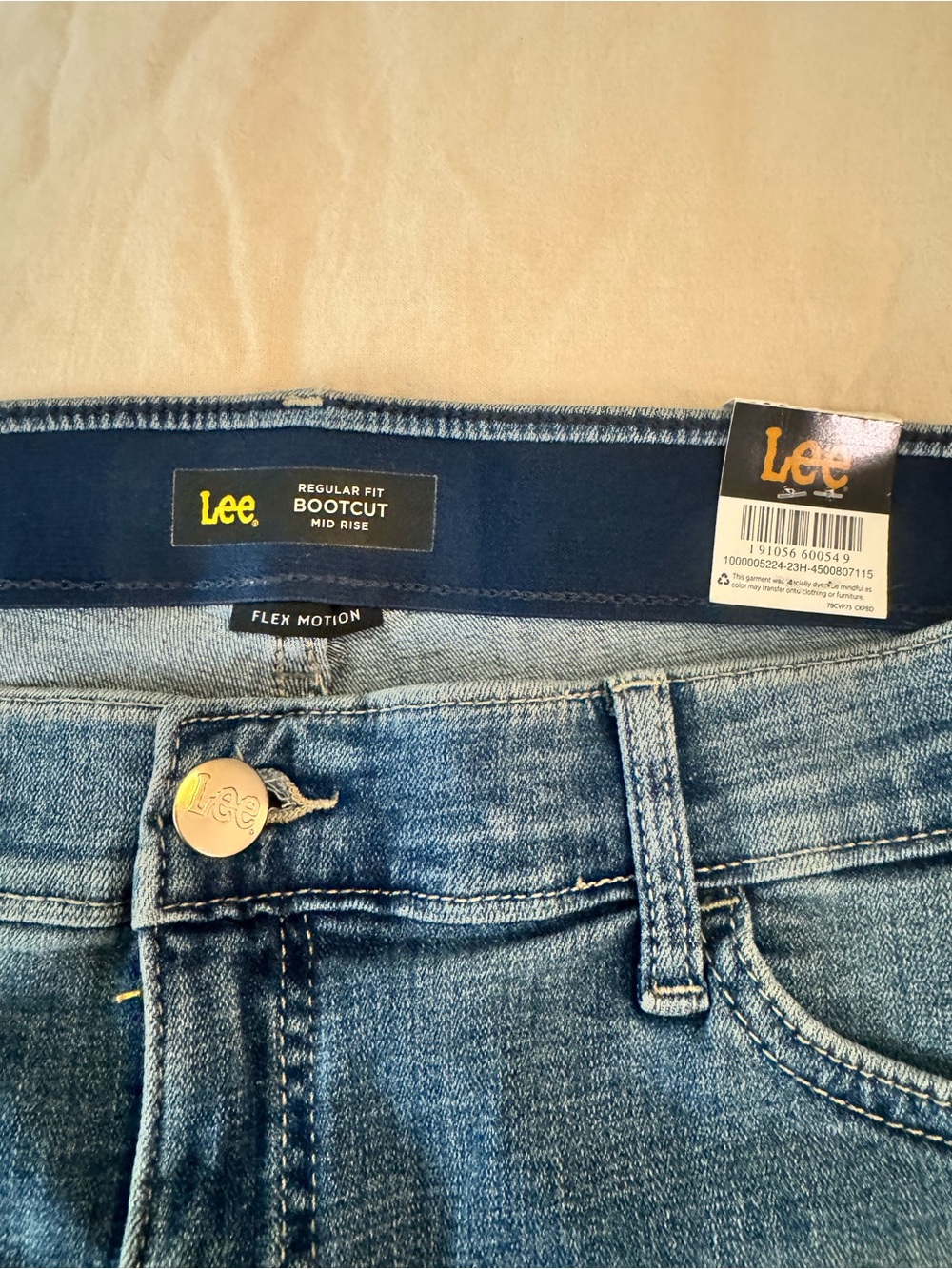 Lee Women's Bootcut Jeans in Medium Blue Wash